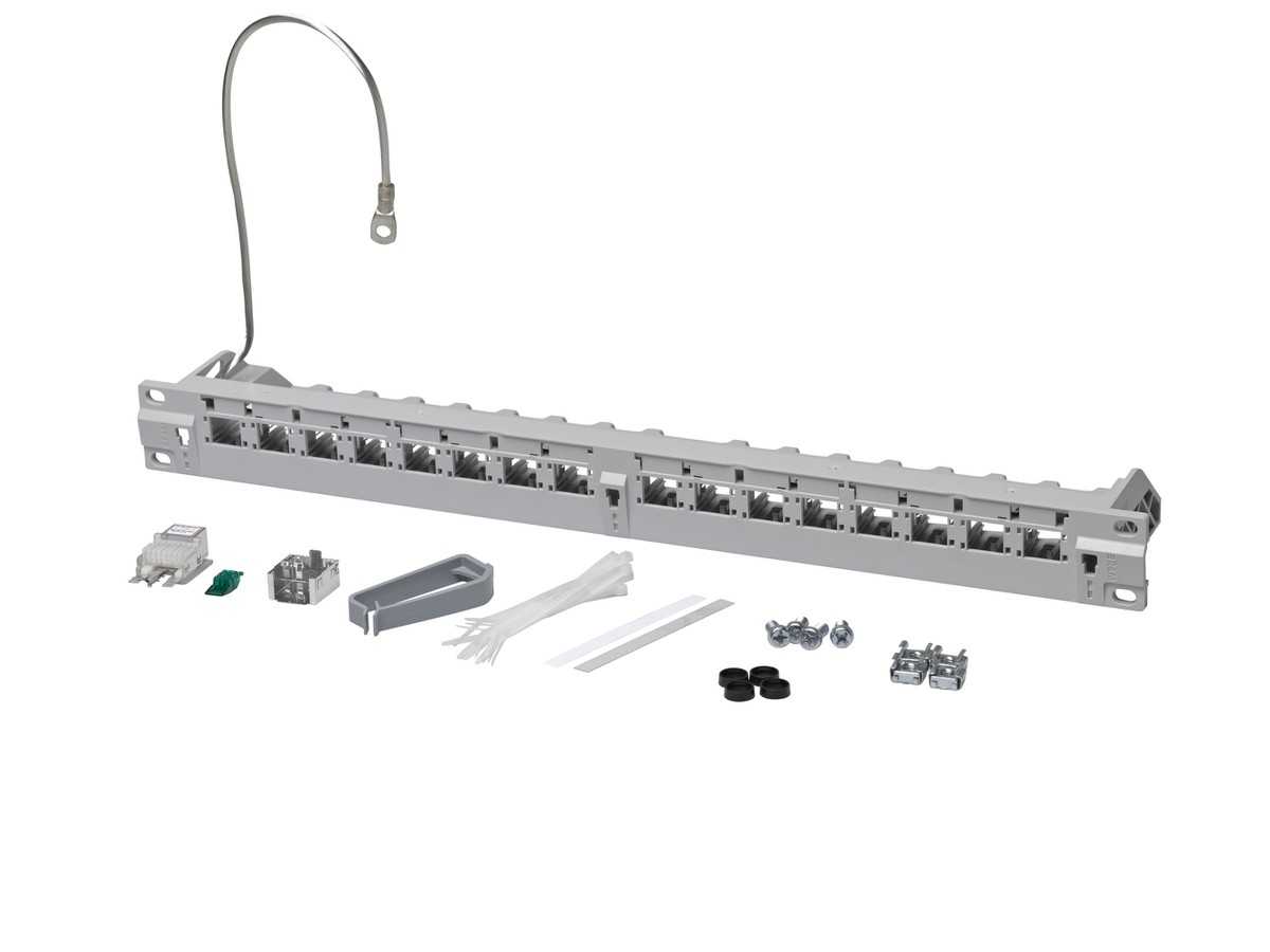 R&M 19" Patchpanel  16xRJ45/s Kat.5e